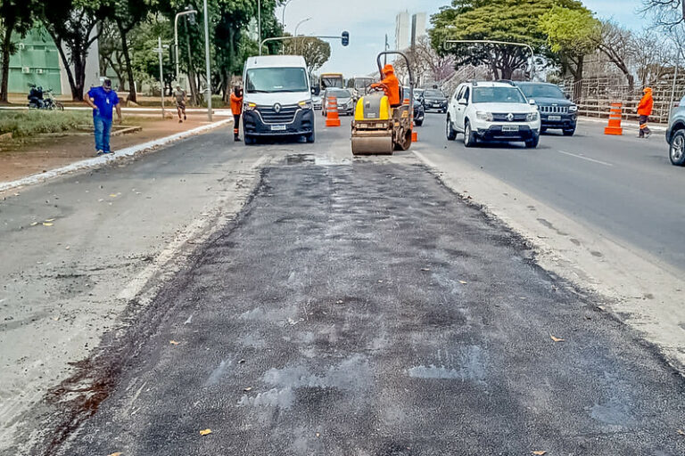 Obras preparam Esplanada para o desfile de 7 de Setembro - ACORDA DF