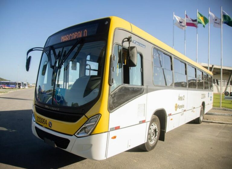 Usuários de ônibus terão mais veículos à disposição nos dias de